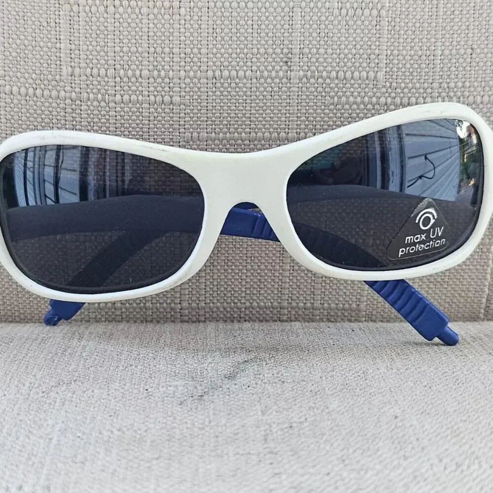 Kids Sunglasses Blue White Frame MAx UV protection Eyewear 5 to 8 years